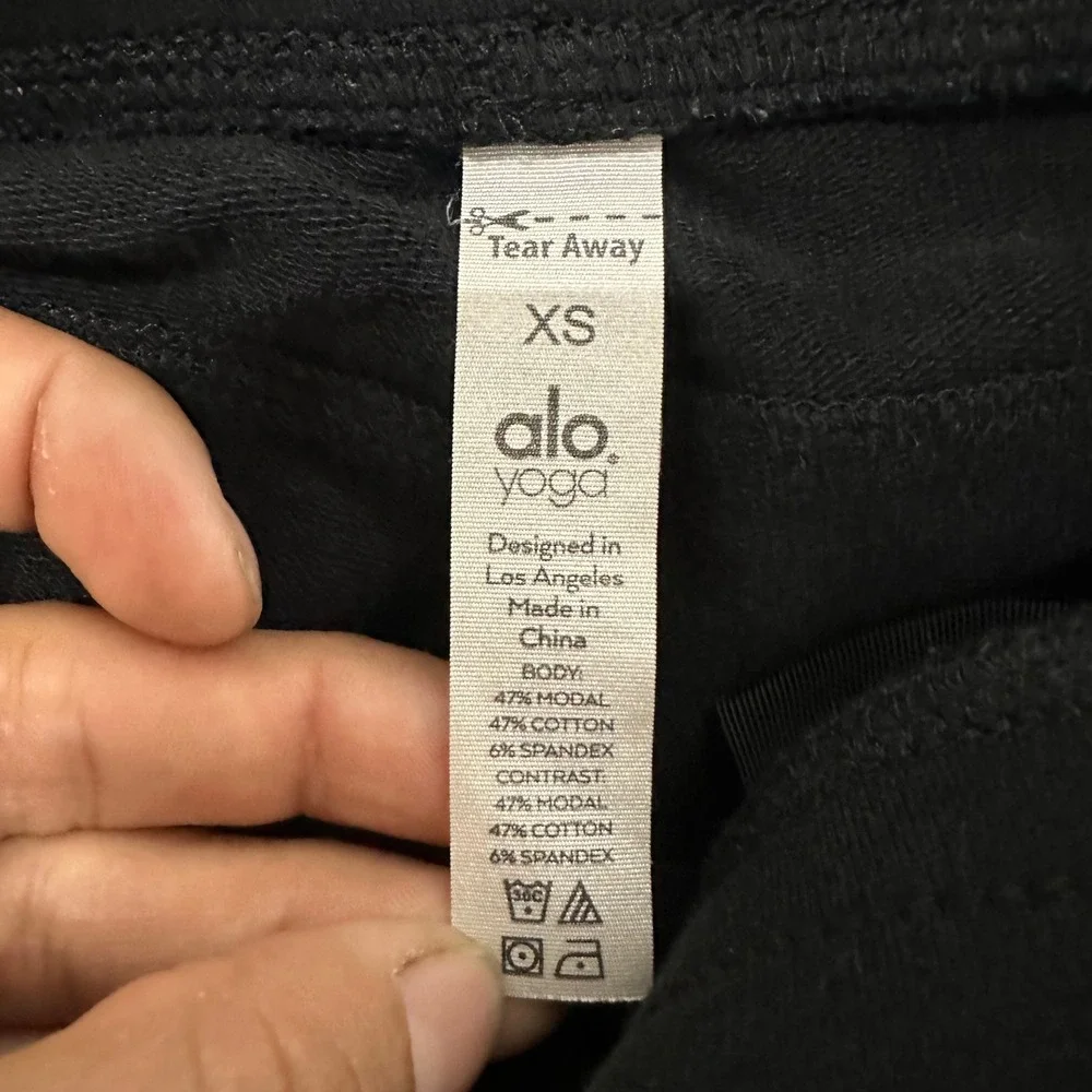 Alo Yoga Moto Joggers Womens Size XS Black Slim Fit Quilted Zipper Pockets Yoga